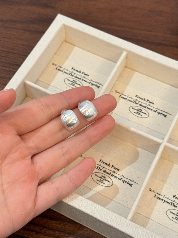 Earring