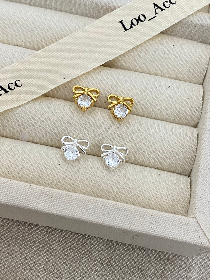 Bow stud Earrings