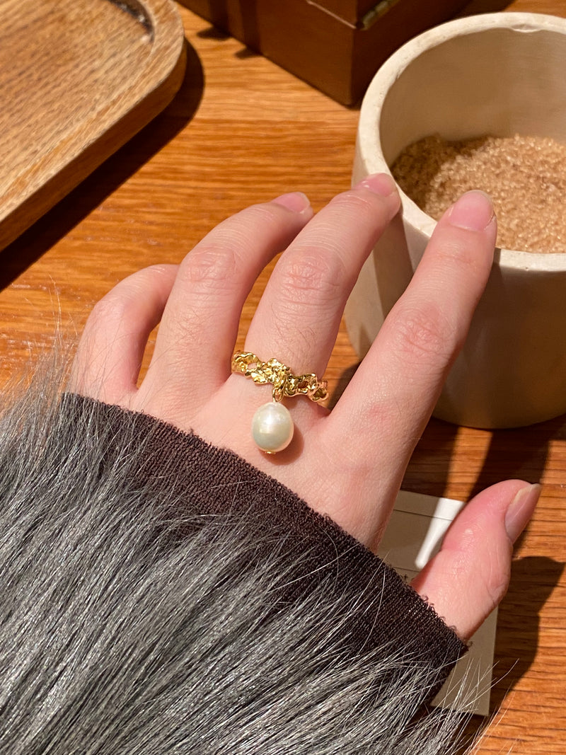 Pearl Pendant Ring